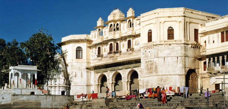 Gangaur Ghat & Bagore Ki Haveli Museum Udaipur